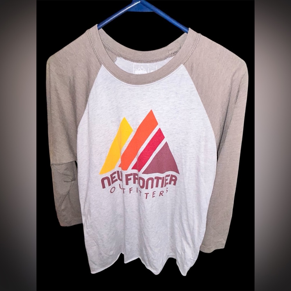 New Frontier Outfitters "Made for the Journey" Raglan baseball style tee small